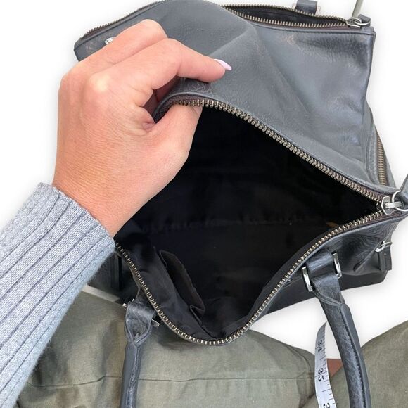 Matt & Nat Double Zip Bag - Picture 7 of 9